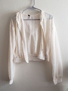 Women's Cropped Laced Hoodie